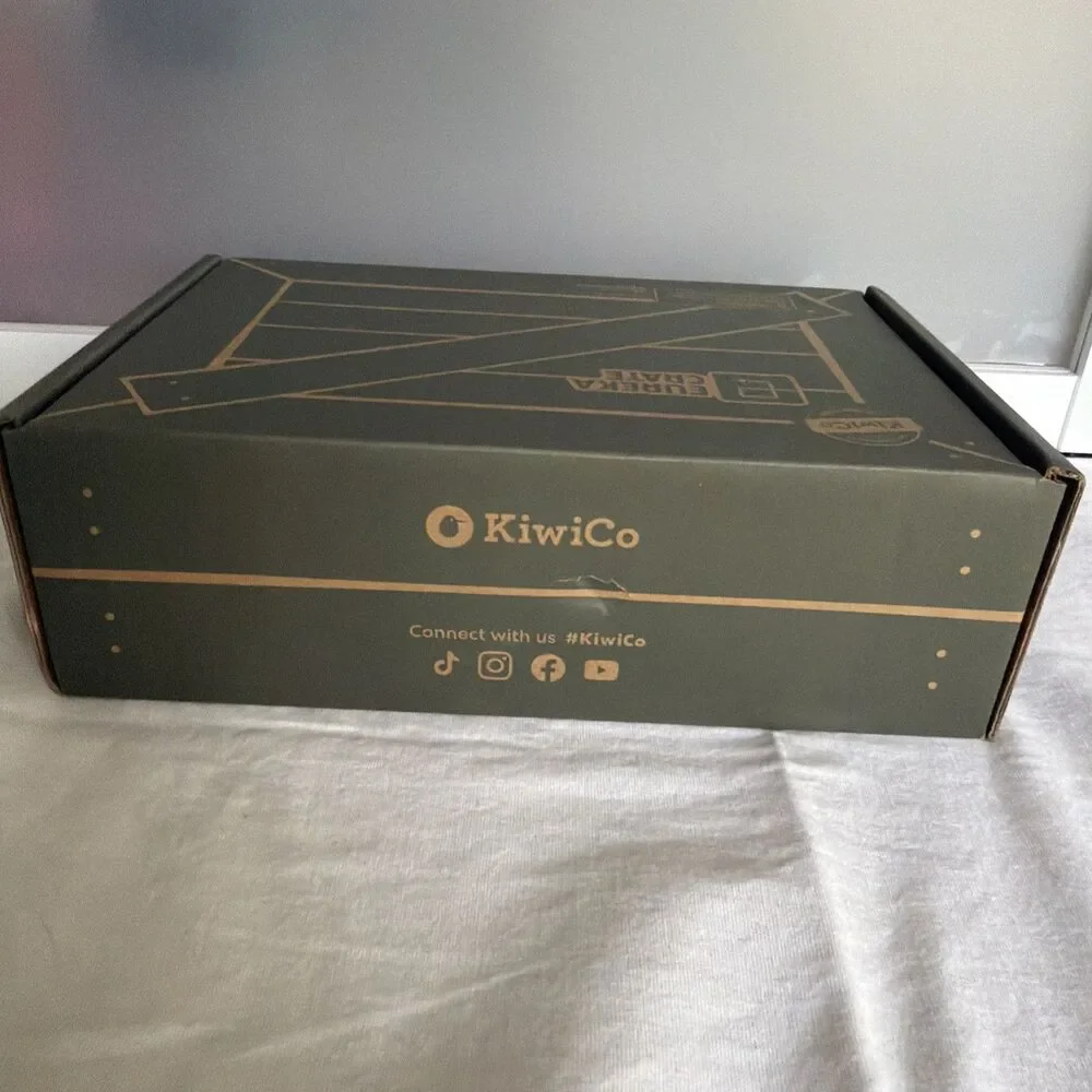 KiwiCo Build Your Own Card Shuffling Machine Project, 12-16+ New In Box Sealed